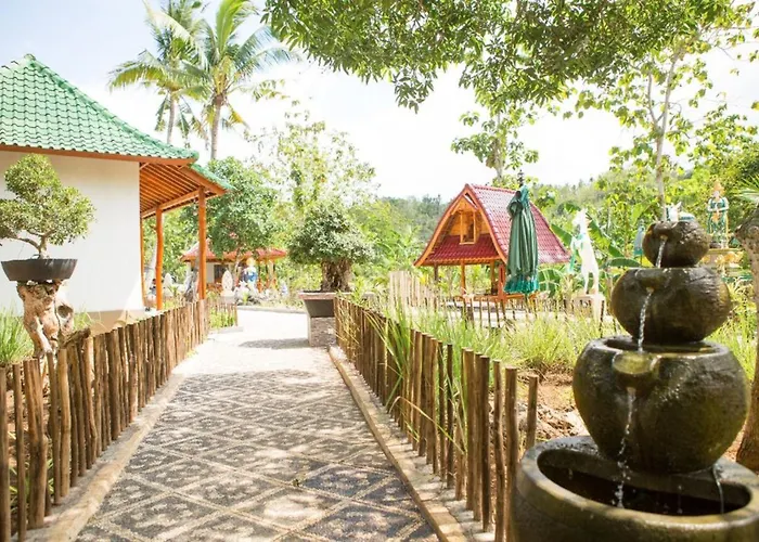 Kubu Asri Guest house Batumadeg