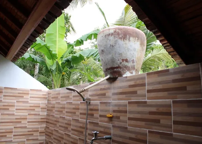 Guest house Kubu Asri